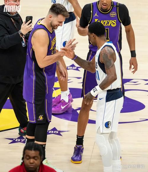 NBA球星剃发修行,nba球星理发